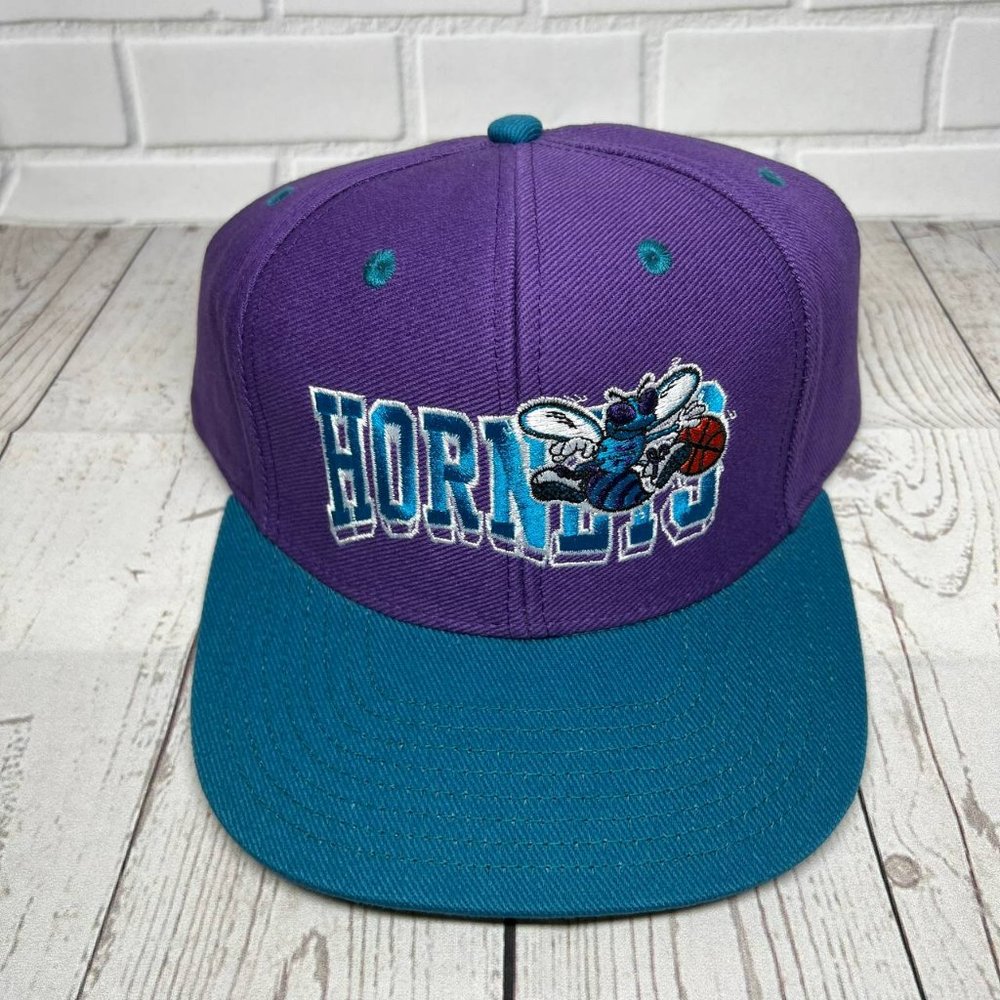 Vintage Charlotte‎ Hornets NBA Retro Adidas Hat Snapback Cap New Purple Men
